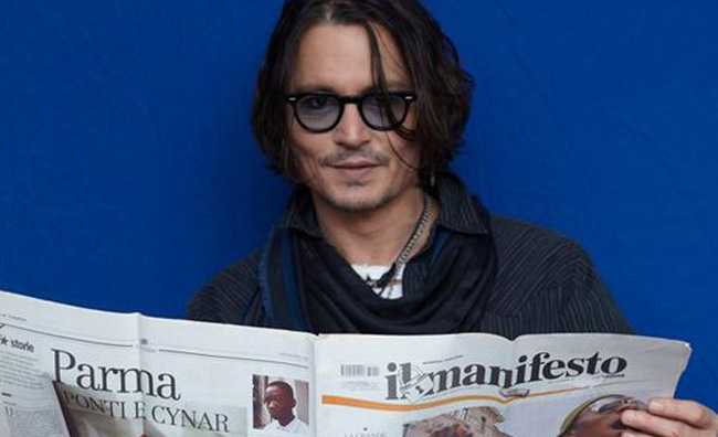 Johnny Depp sostiene ‘Il manifesto’