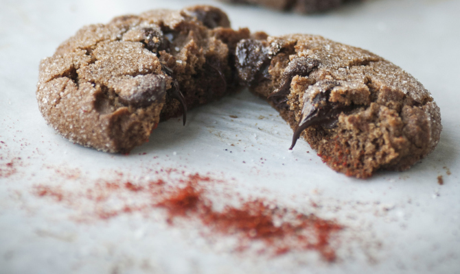 Cookies al cioccolato e spezie